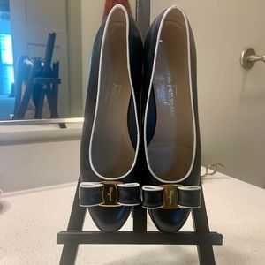 Vintage Salvatore Ferragamo ballet shoes size 6